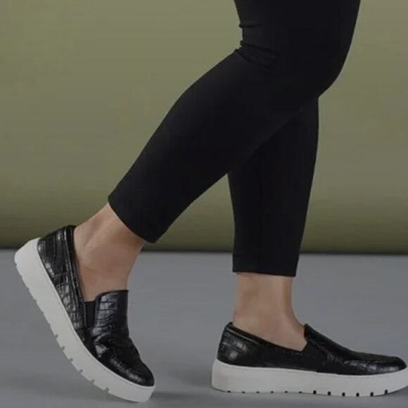 Vionic Abyss Dinora Croc Embossed Leather Platform Loafers Slip On Black 7.5 - Picture 2 of 10